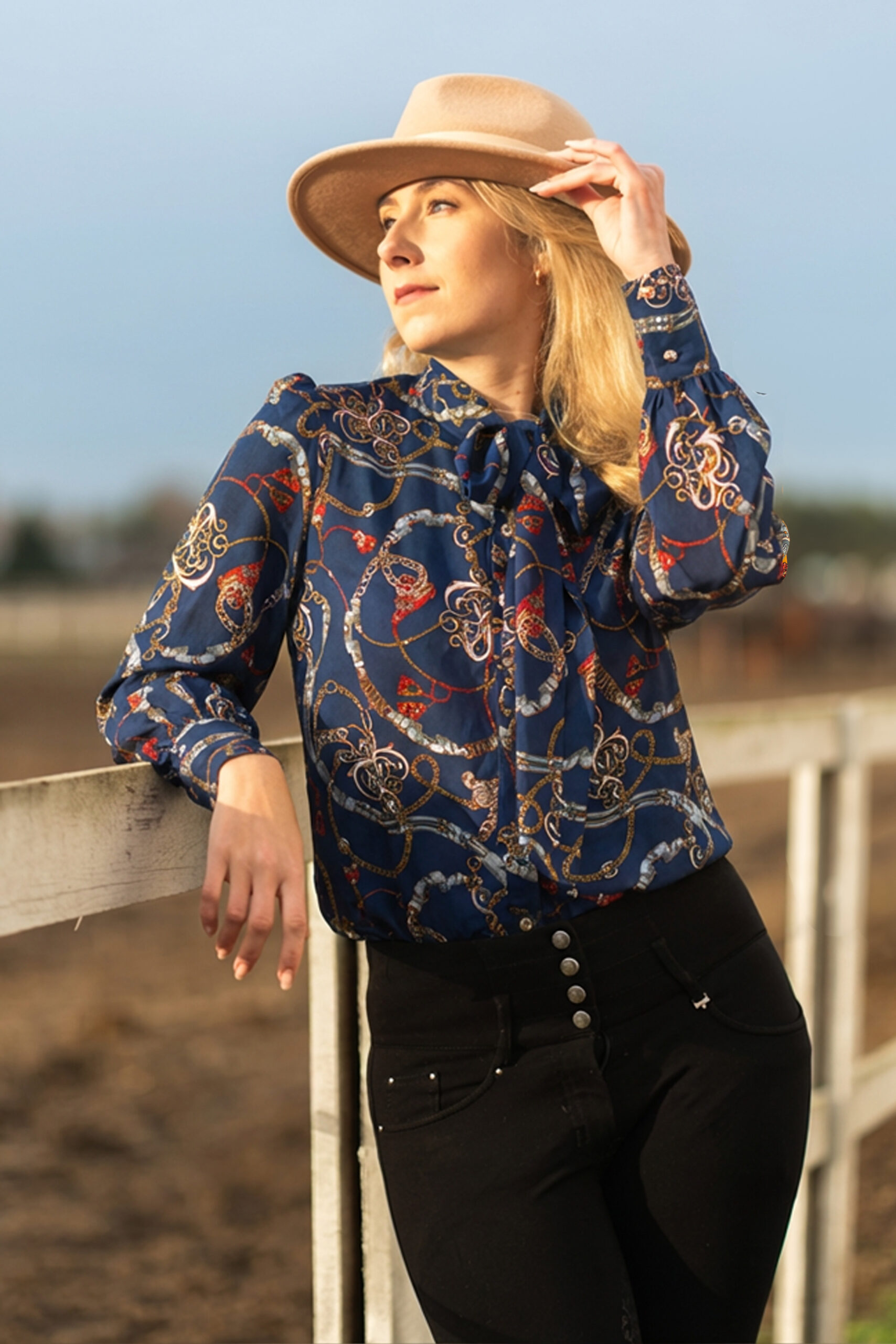 Granatowa Wiskozowa Koszula Cavalia d’Or - obrazek 3