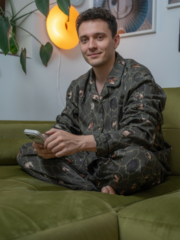 Piżama Męska - Sen Króla w Rycerskiej Stajni