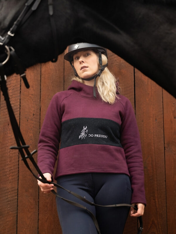 Bordowa Bluza Damska Do Przodu